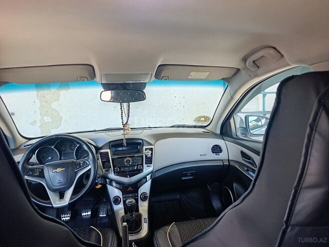 Chevrolet Cruze-8