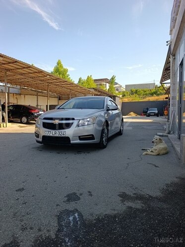 Chevrolet Cruze-1