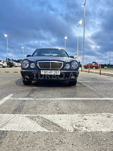 Mercedes E 320-12