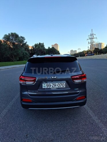 Kia Sorento-2