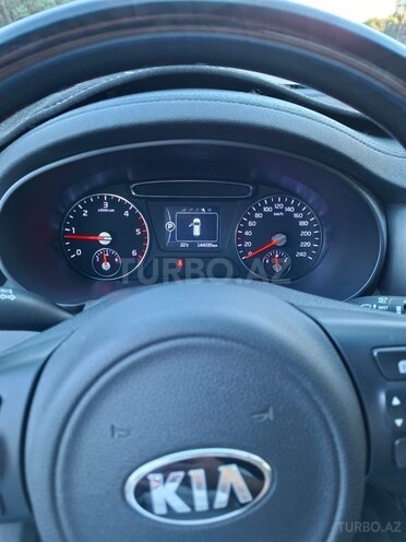 Kia Sorento-9