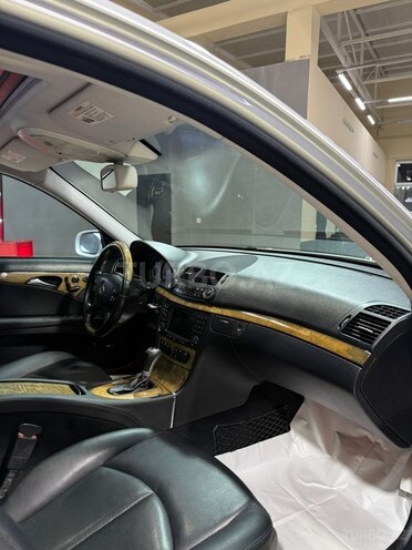Mercedes E 350-16