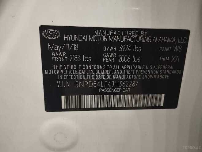 Hyundai Elantra-3