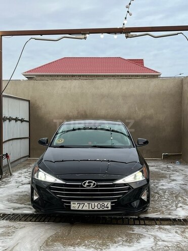 Hyundai Elantra-5