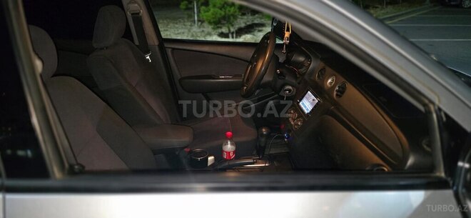 Mitsubishi Outlander-9