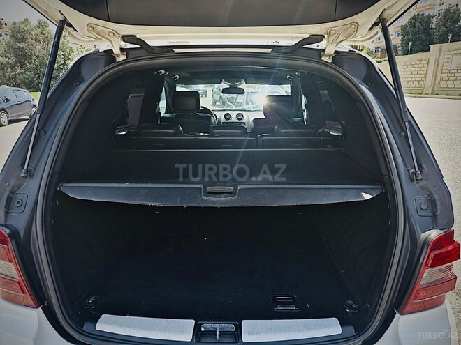 Mercedes ML 350 4MATIC-10