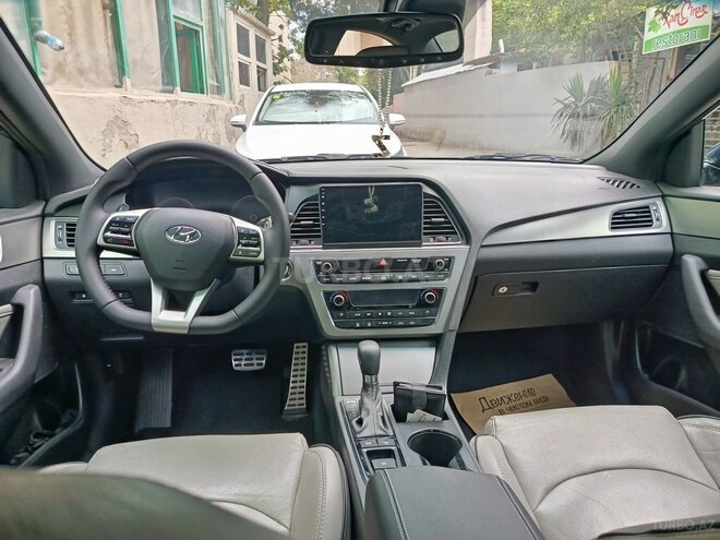 Hyundai Sonata-7
