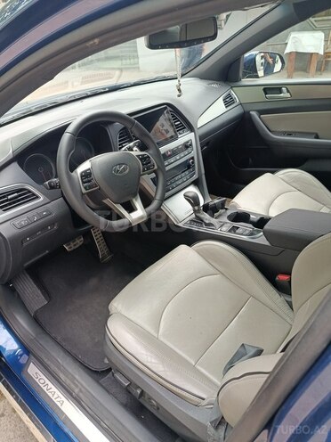Hyundai Sonata-8
