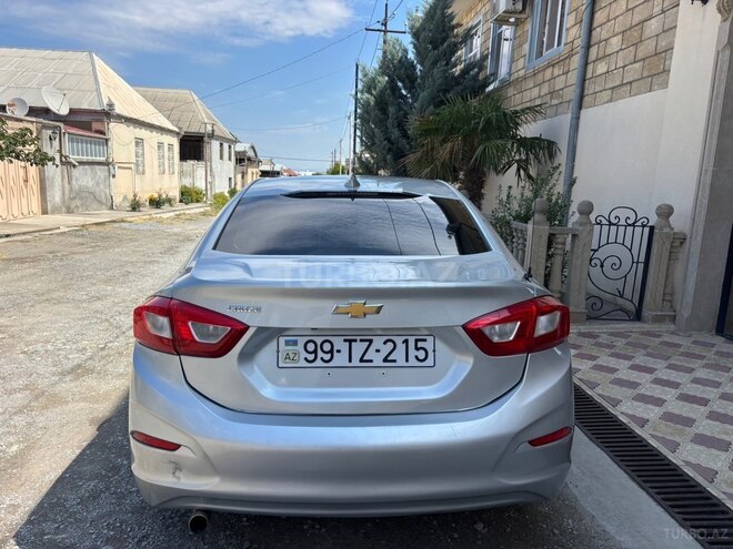 Chevrolet Cruze-2