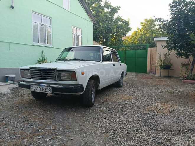 LADA (VAZ) 2107-2