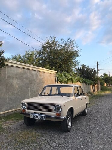 LADA (VAZ) 21013-2