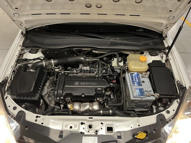 Opel Astra-10