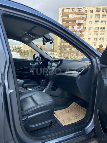 Hyundai Santa Fe-8