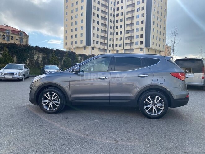 Hyundai Santa Fe-4