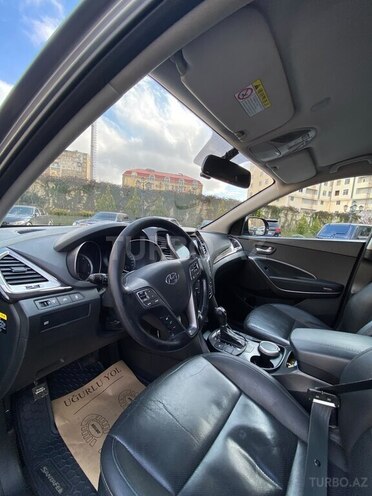 Hyundai Santa Fe-11