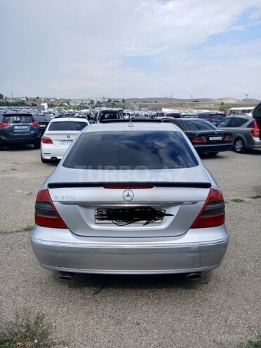 Mercedes E 350 4MATIC-3