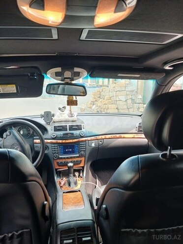 Mercedes E 350 4MATIC-16