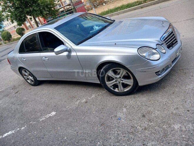 Mercedes E 350 4MATIC-2