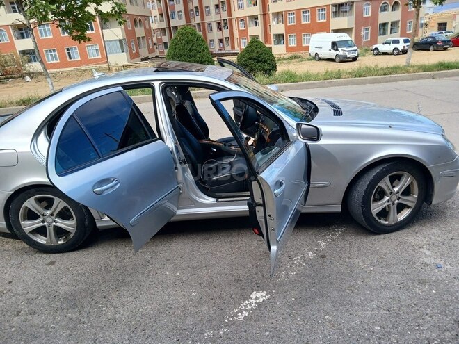 Mercedes E 350 4MATIC-9