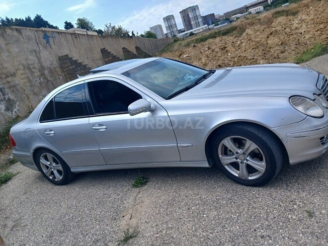 Mercedes E 350 4MATIC-4