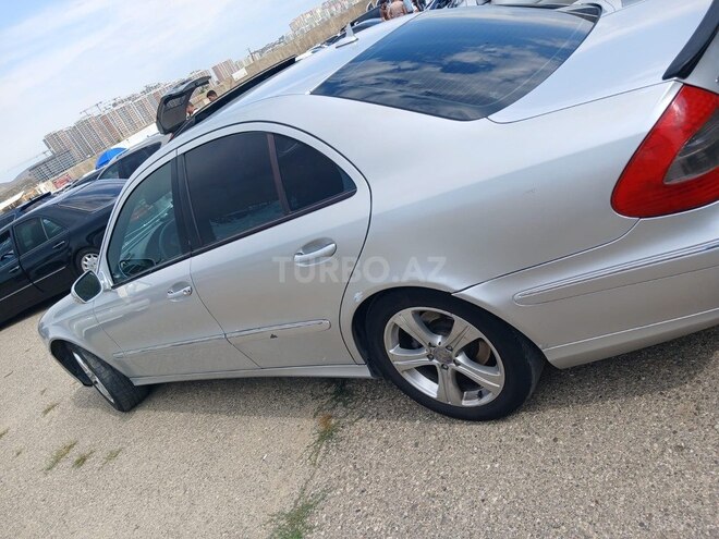 Mercedes E 350 4MATIC-7