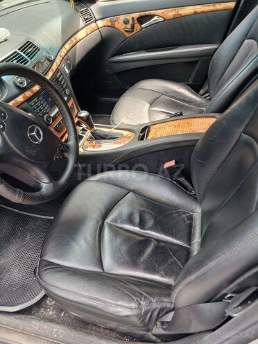Mercedes E 350 4MATIC-15