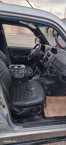 Mitsubishi Pajero io-9