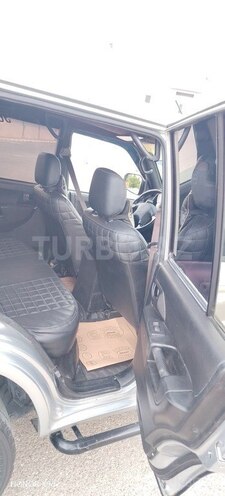 Mitsubishi Pajero io-4