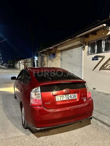 Toyota Prius-4