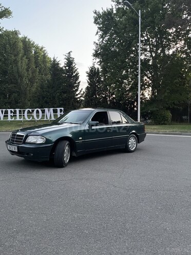 Mercedes C 200-4