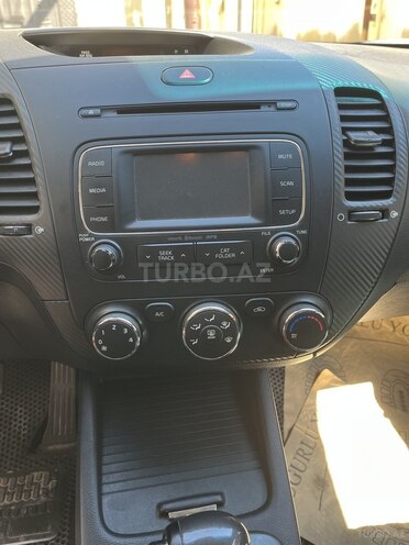 Kia Forte-12