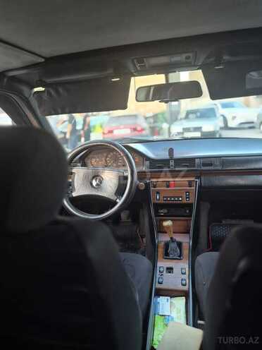 Mercedes 200 E-6