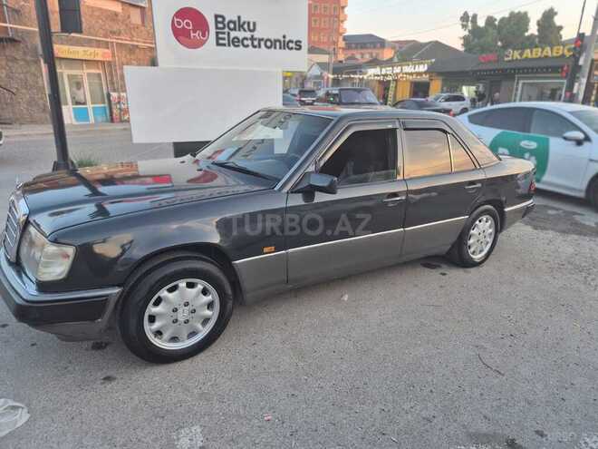 Mercedes 200 E-5