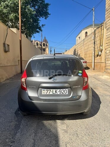 Nissan Note-2