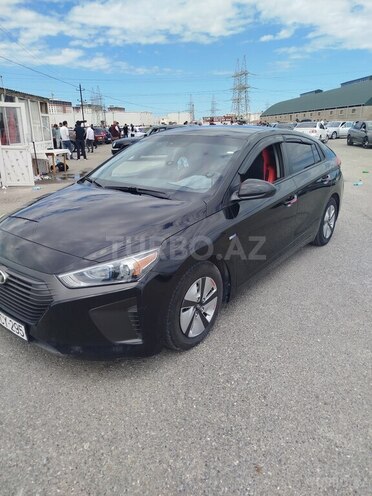 Hyundai IONIQ-2
