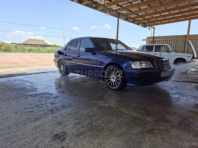 Mercedes C 240-1