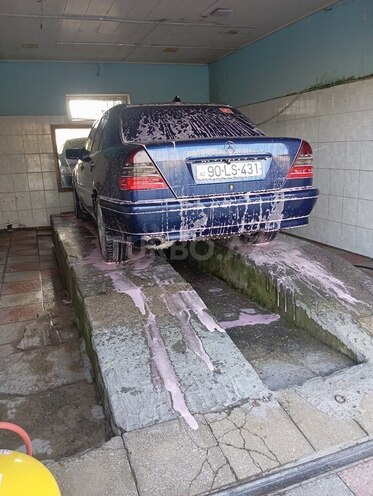 Mercedes C 240-4
