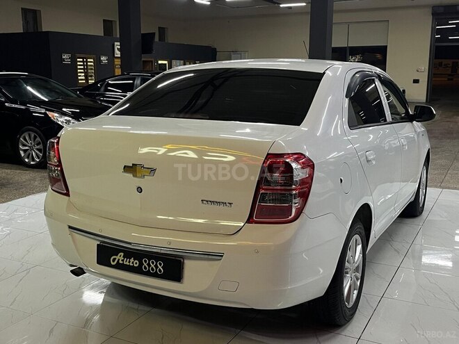 Chevrolet Cobalt-6