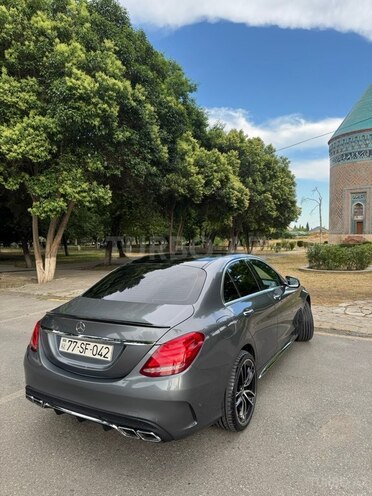 Mercedes C 300-7