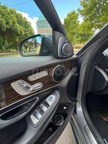 Mercedes C 300-9