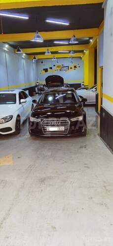 Audi A6-2