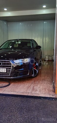 Audi A6-3