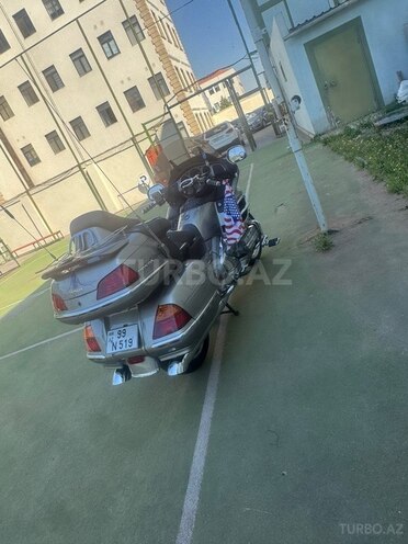 Honda Gold Wing GL 1800-3