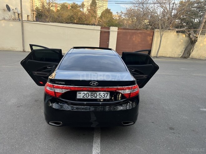 Hyundai Azera-9