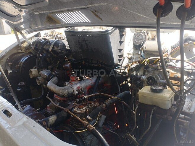 ZIL 5301-21
