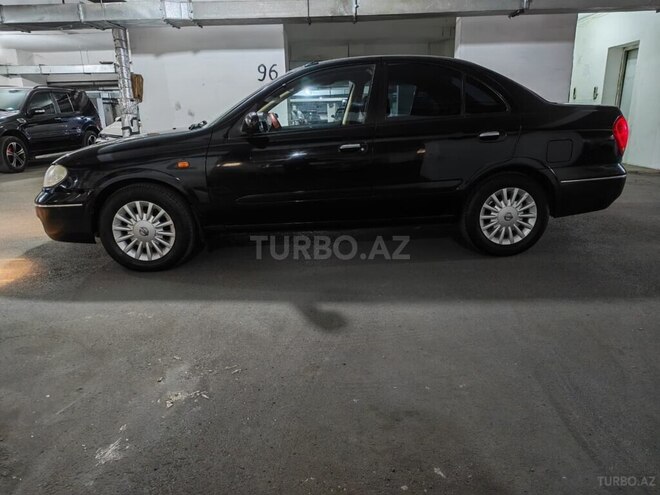 Nissan Sunny-11