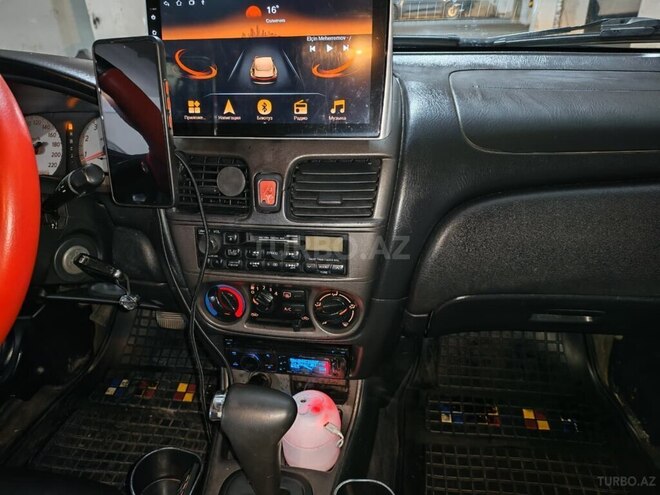 Nissan Sunny-13