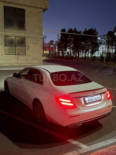 Mercedes E 250-3