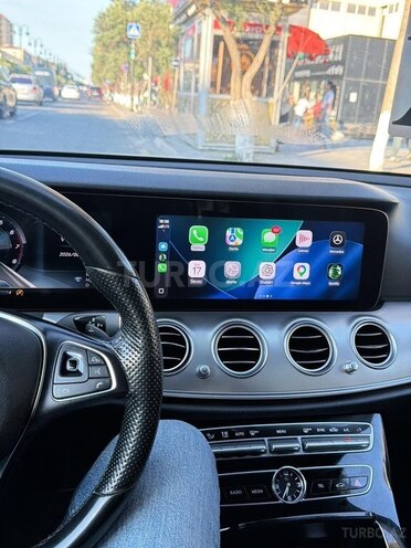 Mercedes E 250-7