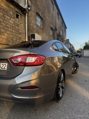 Chevrolet Cruze-11